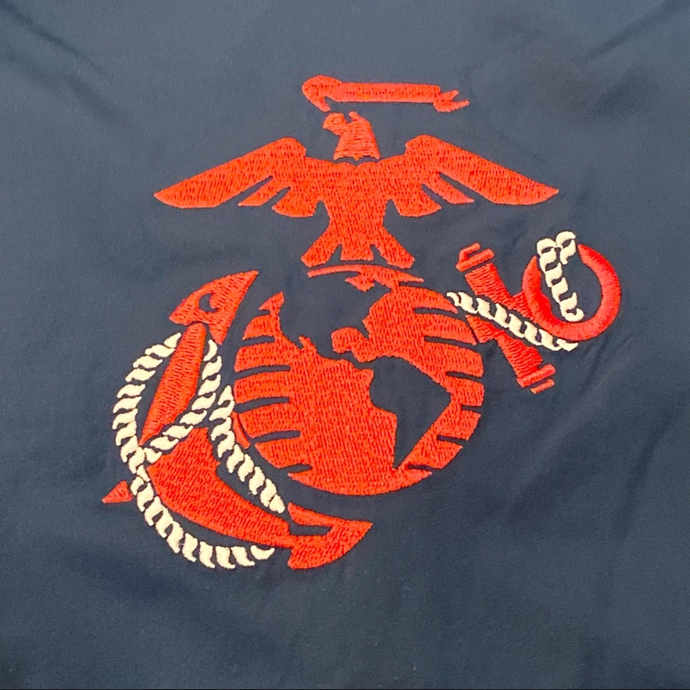 Brooks Marine Corps Marathon Official Race Jacket - Picture 4 of 5